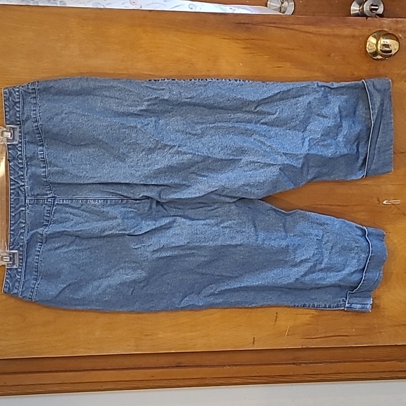 Liz Claiborne AUDRA Denim Blue Jean Rolled-up Capris Adult 16 - Picture 2 of 6